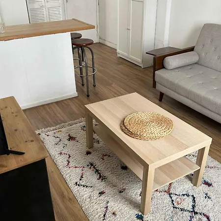 Charming Bright For 2 In Appartamento