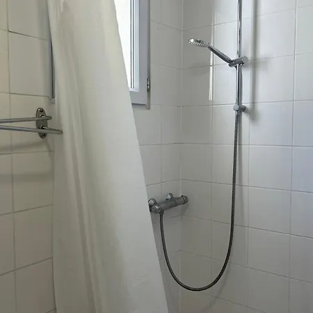 Appartamento Charming Bright For 2 In Parigi